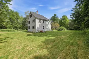 169 Quinapoxet St, Holden, MA 01522 - Photo 28