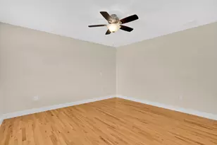 10 Begley St, Agawam, MA 01001 - Photo 26
