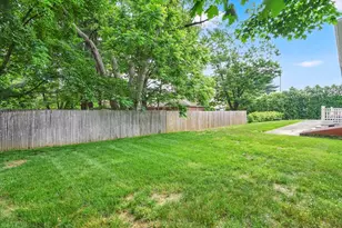 10 Begley St, Agawam, MA 01001 - Photo 36
