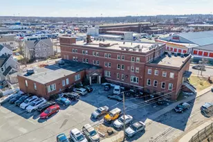 425 Union St, West Springfield, MA 01105 - Photo 1