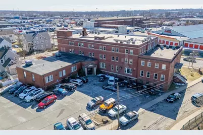 425 Union St, West Springfield, MA 01105 - Photo 1