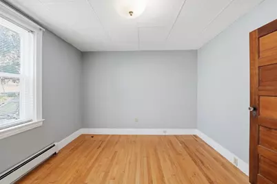 16 Dartmouth St, Worcester, MA 01604 - Photo 8