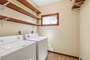 16 Dartmouth St, Worcester, MA 01604 - Photo 10