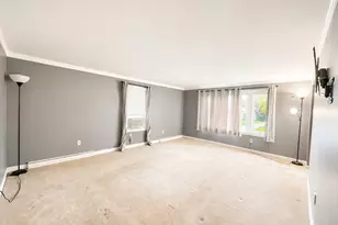 60 Martin St, East Providence, RI 02914 - Photo 8