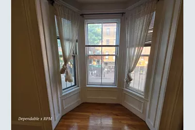 86 Charles St #5, Boston, MA 02114 - Photo 4