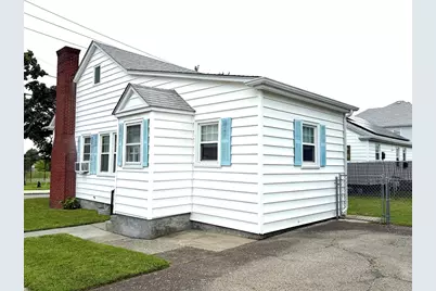 486 King Street, Fall River, MA 02724 - Photo 2