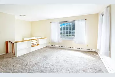 66 Seymour St, New Bedford, MA 02744 - Photo 4