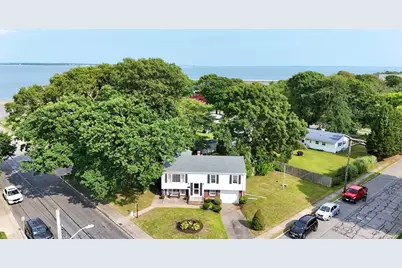 66 Seymour St, New Bedford, MA 02744 - Photo 2