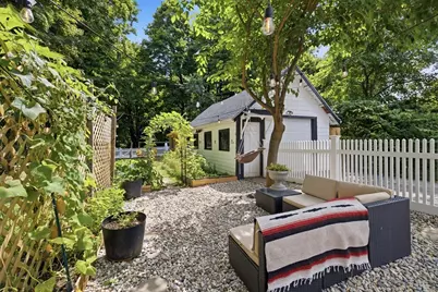 589 South St, Wrentham, MA 02093 - Photo 4