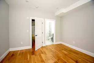 348 Chelsea St, Boston, MA 02128 - Photo 10