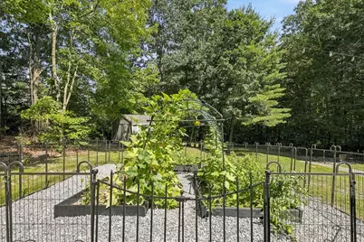 1725 Shirley Rd, Lancaster, MA 01523 - Photo 34