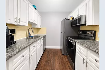 170 Highland St #311B, Taunton, MA 02780 - Photo 2