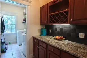 140 Wild Flower Cir, Westfield, MA 01085 - Photo 8