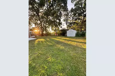 14 Detroit St, Springfield, MA 01104 - Photo 4