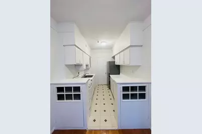 2001 Commonwealth Ave #30, Boston, MA 02135 - Photo 2