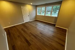 93 Rockland Rd, Auburn, MA 01501 - Photo 12