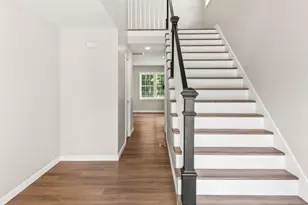93 Rockland Rd, Auburn, MA 01501 - Photo 4