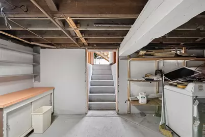 190 Raymond St, Fall River, MA 02723 - Photo 36