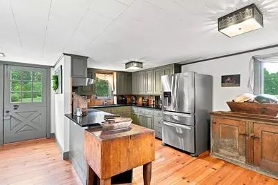 17 Main Street, Wales, MA 01081 - Photo 10