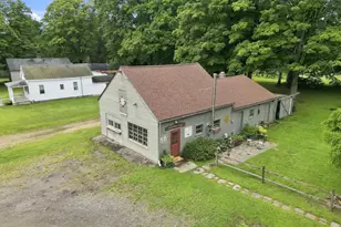 17 Main St, Wales, MA 01081 - Photo 32