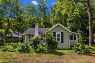 33 Plumtree Rd, Springfield, MA 01118 - Photo 10