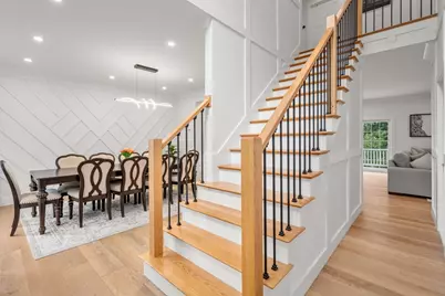 9 Flanagan Dr, Shrewsbury, MA 01545 - Photo 2