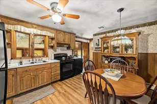 32 Colonial Dr, Taunton, MA 02780 - Photo 8