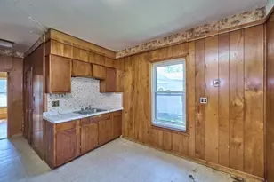 15 Moray St, Lynn, MA 01904 - Photo 6