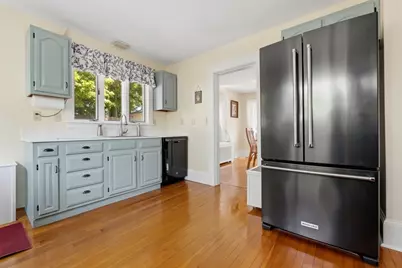 37 Bridge Street, Beverly, MA 01915 - Photo 10