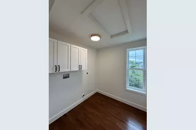 33 Polaski Ave, Chicopee, MA 01013 - Photo 10