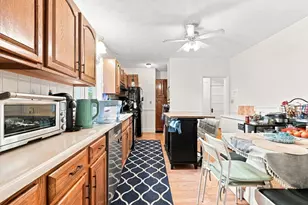 23 Burnham St, Somerville, MA 02144 - Photo 12
