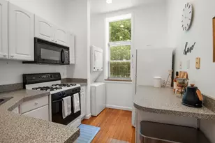 60 Marshal St, Brookline, MA 02446 - Photo 8