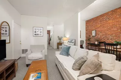 60 Marshal St #4, Brookline, MA 02446 - Photo 2