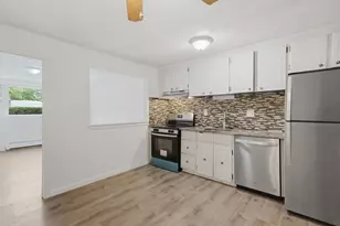 924 Main St, Woburn, MA 01801 - Photo 2