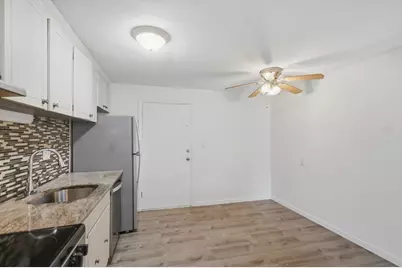 924 Main Street #12, Woburn, MA 01801 - Photo 4