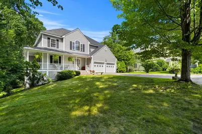 29 Delucia Way, North Andover, MA 01845 - Photo 2