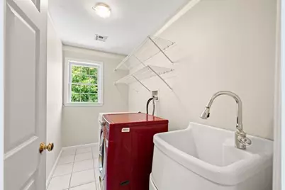 29 Delucia Way, North Andover, MA 01845 - Photo 38