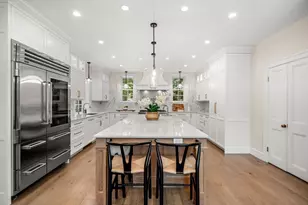 372 Warren St, Brookline, MA 02445 - Photo 12