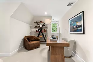 372 Warren St, Brookline, MA 02445 - Photo 32