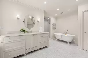 372 Warren St, Brookline, MA 02445 - Photo 24
