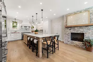 372 Warren St, Brookline, MA 02445 - Photo 12