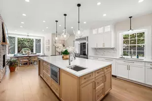 372 Warren St, Brookline, MA 02445 - Photo 8