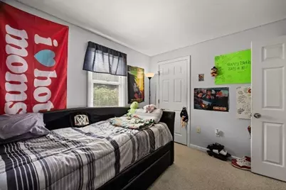 635 Dighton Ave, Taunton, MA 02780 - Photo 10