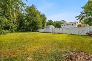 635 Dighton Ave, Taunton, MA 02780 - Photo 22