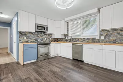 188 Oak St, Methuen, MA 01844 - Photo 6