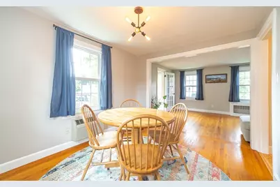 55 Gillette Cir, Springfield, MA 01118 - Photo 8