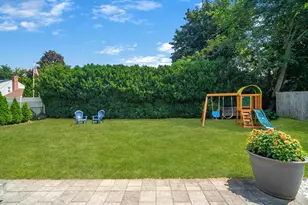 55 Gillette Cir, Springfield, MA 01118 - Photo 26