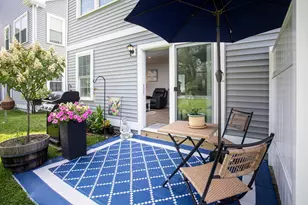 4 Knights Wy, Swansea, MA 02777 - Photo 2