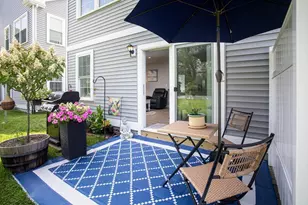 4 Knights Wy, Swansea, MA 02777 - Photo 2
