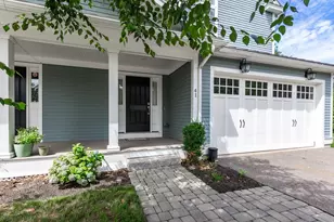 41 Clarks Hill Cir, Framingham, MA 01702 - Photo 2